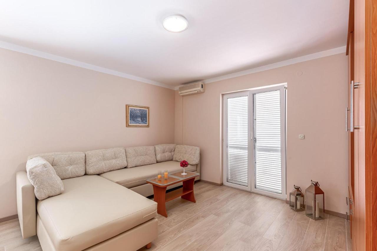 Apartments Villa Malin Malinska Εξωτερικό φωτογραφία